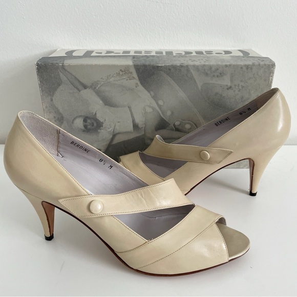 Vintage Shoes - Cacharel | Vintage "Berdine" Peep Toe Pumps